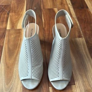 EUC Call It Spring Sandals